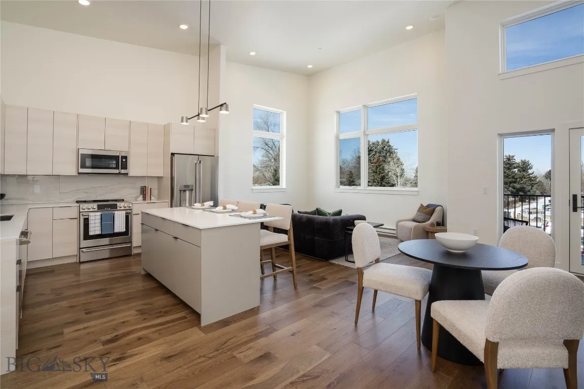 1608 W Beall Street F, Bozeman, Montana 59715, Bozeman, Montana 59715, 2 Bedrooms Bedrooms, ,2 BathroomsBathrooms,Residential,For Sale,1608 W Beall Street F, Bozeman, Montana 59715,0,408903