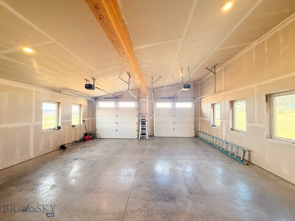 84 Whisper Ridge Road, Butte, Montana 59701, Butte, Montana 59701, 5 Bedrooms Bedrooms, ,3 BathroomsBathrooms,Residential,For Sale,84 Whisper Ridge Road, Butte, Montana 59701,0,408985