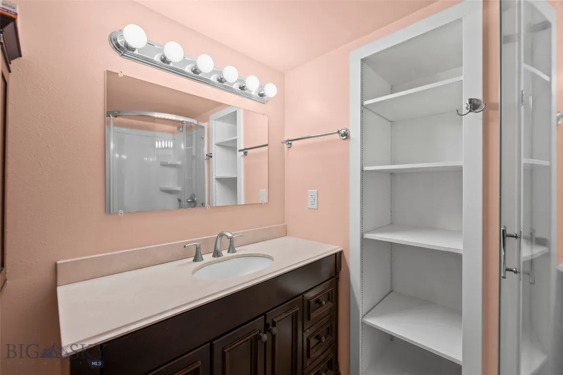 526 N 10th, Bozeman, Montana 59715, Bozeman, Montana 59715, 4 Bedrooms Bedrooms, ,2 BathroomsBathrooms,Residential,For Sale,526 N 10th, Bozeman, Montana 59715,0,409103