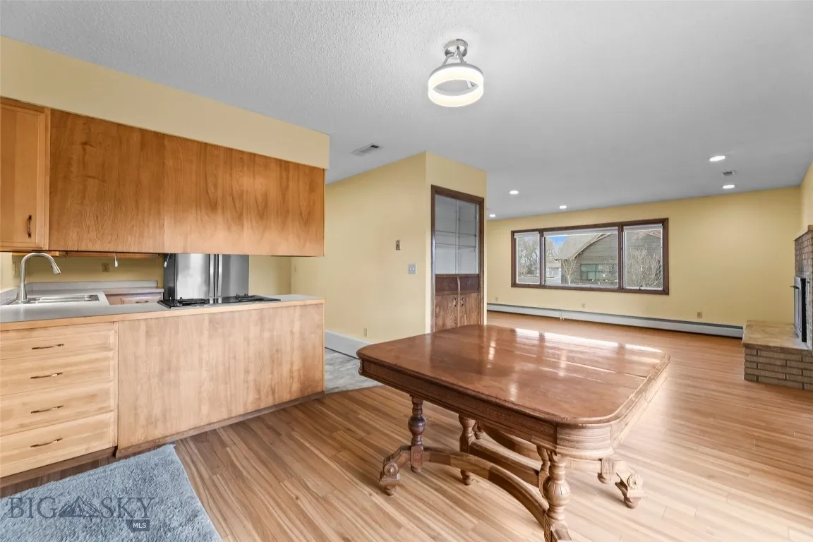526 N 10th, Bozeman, Montana 59715, Bozeman, Montana 59715, 4 Bedrooms Bedrooms, ,2 BathroomsBathrooms,Residential,For Sale,526 N 10th, Bozeman, Montana 59715,0,409103