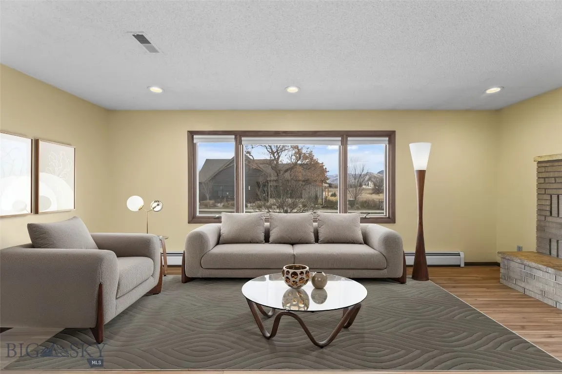 526 N 10th, Bozeman, Montana 59715, Bozeman, Montana 59715, 4 Bedrooms Bedrooms, ,2 BathroomsBathrooms,Residential,For Sale,526 N 10th, Bozeman, Montana 59715,0,409103