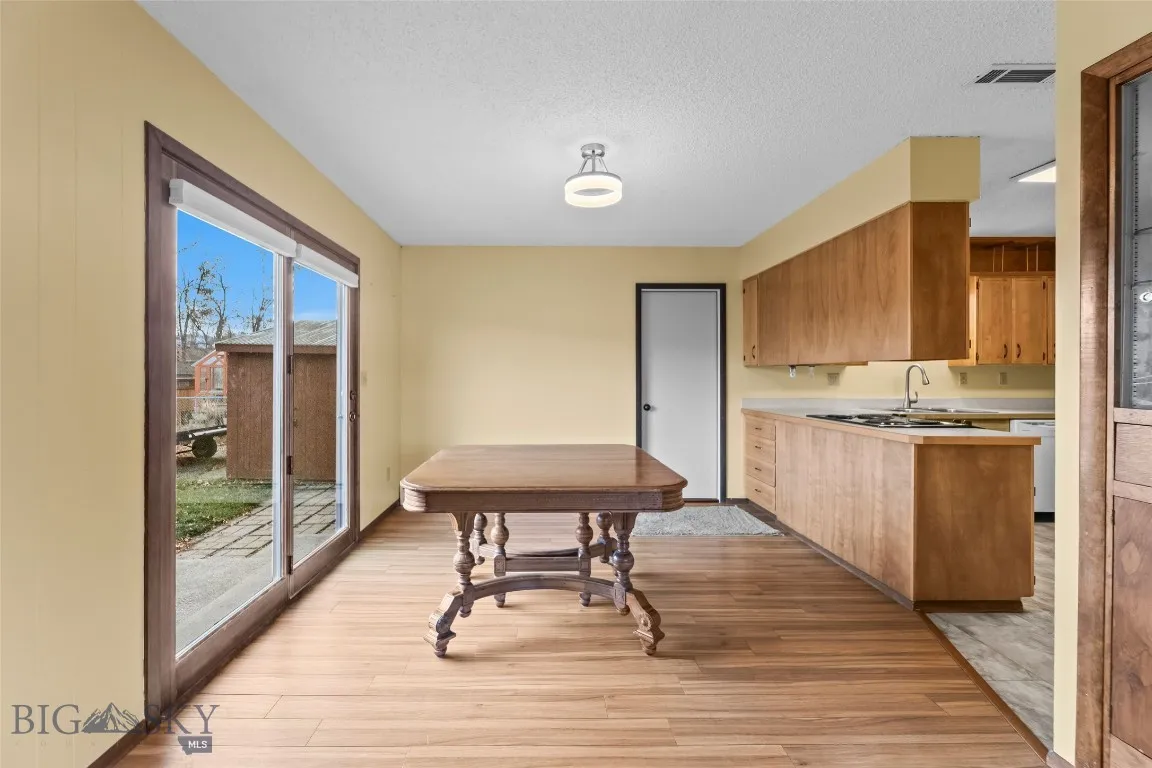 526 N 10th, Bozeman, Montana 59715, Bozeman, Montana 59715, 4 Bedrooms Bedrooms, ,2 BathroomsBathrooms,Residential,For Sale,526 N 10th, Bozeman, Montana 59715,0,409103
