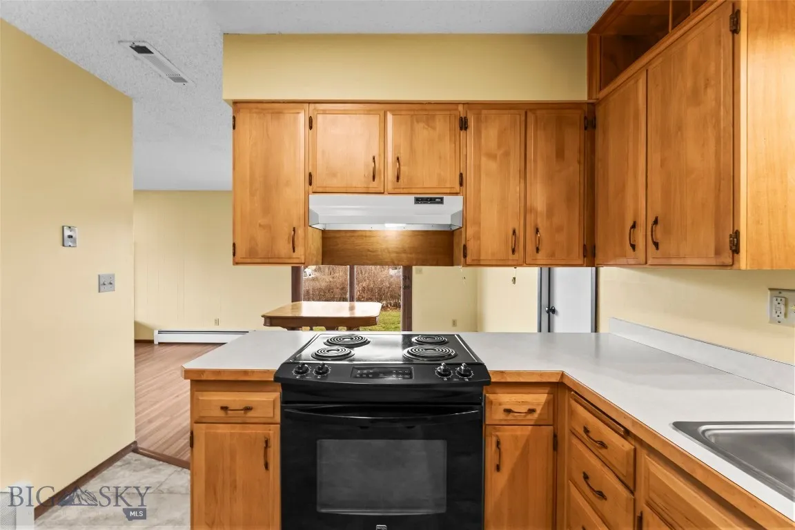 526 N 10th, Bozeman, Montana 59715, Bozeman, Montana 59715, 4 Bedrooms Bedrooms, ,2 BathroomsBathrooms,Residential,For Sale,526 N 10th, Bozeman, Montana 59715,0,409103