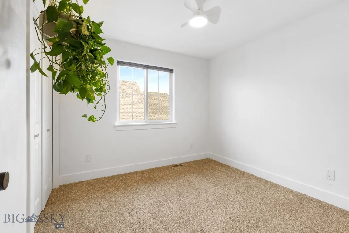 Upstairs bedroom #2