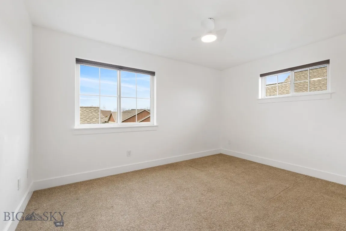 Upstairs Bedroom #4