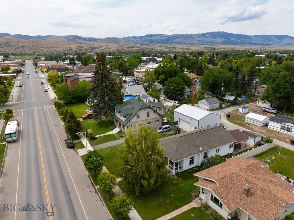 609 Broadway, Townsend, Montana 59644, Townsend, Montana 59644, 3 Bedrooms Bedrooms, ,2 BathroomsBathrooms,Residential,For Sale,609 Broadway, Townsend, Montana 59644,0,409172