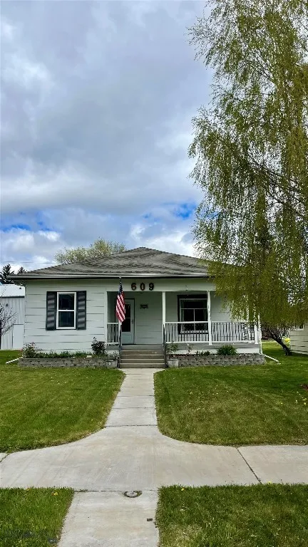 609 Broadway, Townsend, Montana 59644, Townsend, Montana 59644, 3 Bedrooms Bedrooms, ,2 BathroomsBathrooms,Residential,For Sale,609 Broadway, Townsend, Montana 59644,0,409172