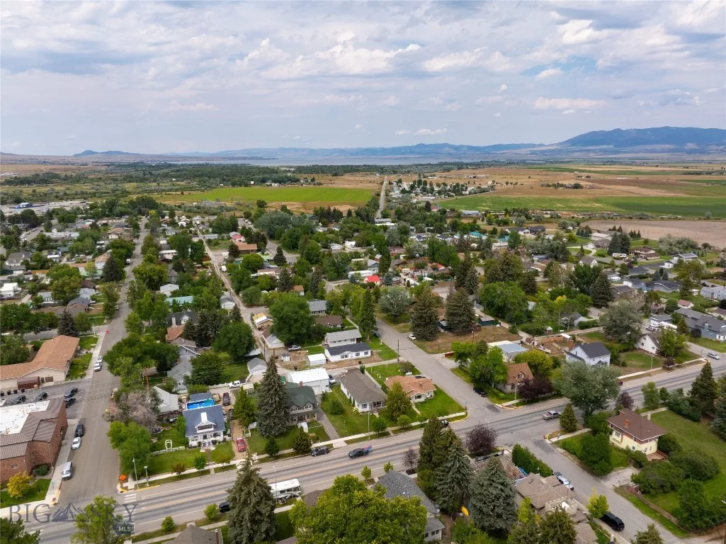 609 Broadway, Townsend, Montana 59644, Townsend, Montana 59644, 3 Bedrooms Bedrooms, ,2 BathroomsBathrooms,Residential,For Sale,609 Broadway, Townsend, Montana 59644,0,409172