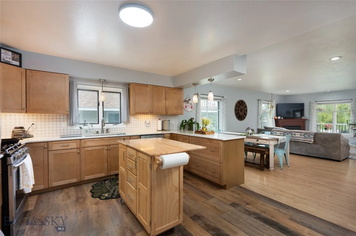 609 Broadway, Townsend, Montana 59644, Townsend, Montana 59644, 3 Bedrooms Bedrooms, ,2 BathroomsBathrooms,Residential,For Sale,609 Broadway, Townsend, Montana 59644,0,409172