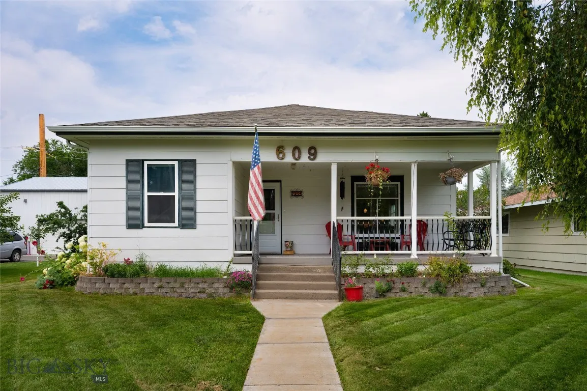 609 Broadway, Townsend, Montana 59644, Townsend, Montana 59644, 3 Bedrooms Bedrooms, ,2 BathroomsBathrooms,Residential,For Sale,609 Broadway, Townsend, Montana 59644,0,409172