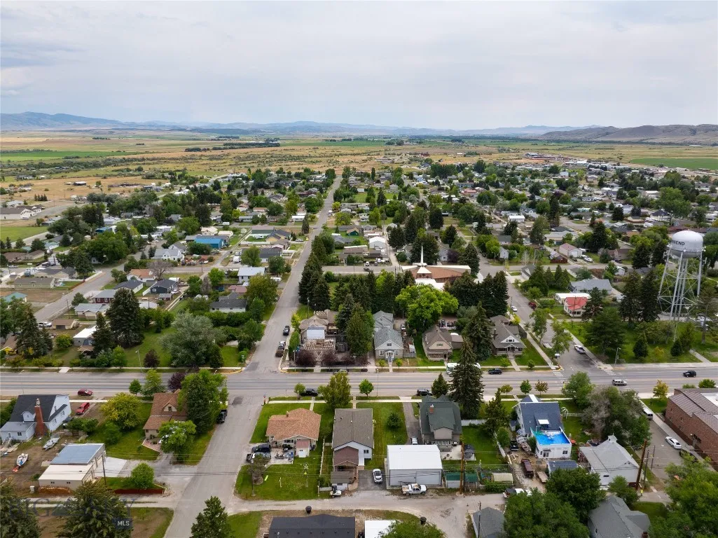609 Broadway, Townsend, Montana 59644, Townsend, Montana 59644, 3 Bedrooms Bedrooms, ,2 BathroomsBathrooms,Residential,For Sale,609 Broadway, Townsend, Montana 59644,0,409172