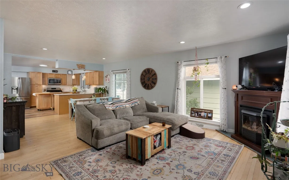 609 Broadway, Townsend, Montana 59644, Townsend, Montana 59644, 3 Bedrooms Bedrooms, ,2 BathroomsBathrooms,Residential,For Sale,609 Broadway, Townsend, Montana 59644,0,409172