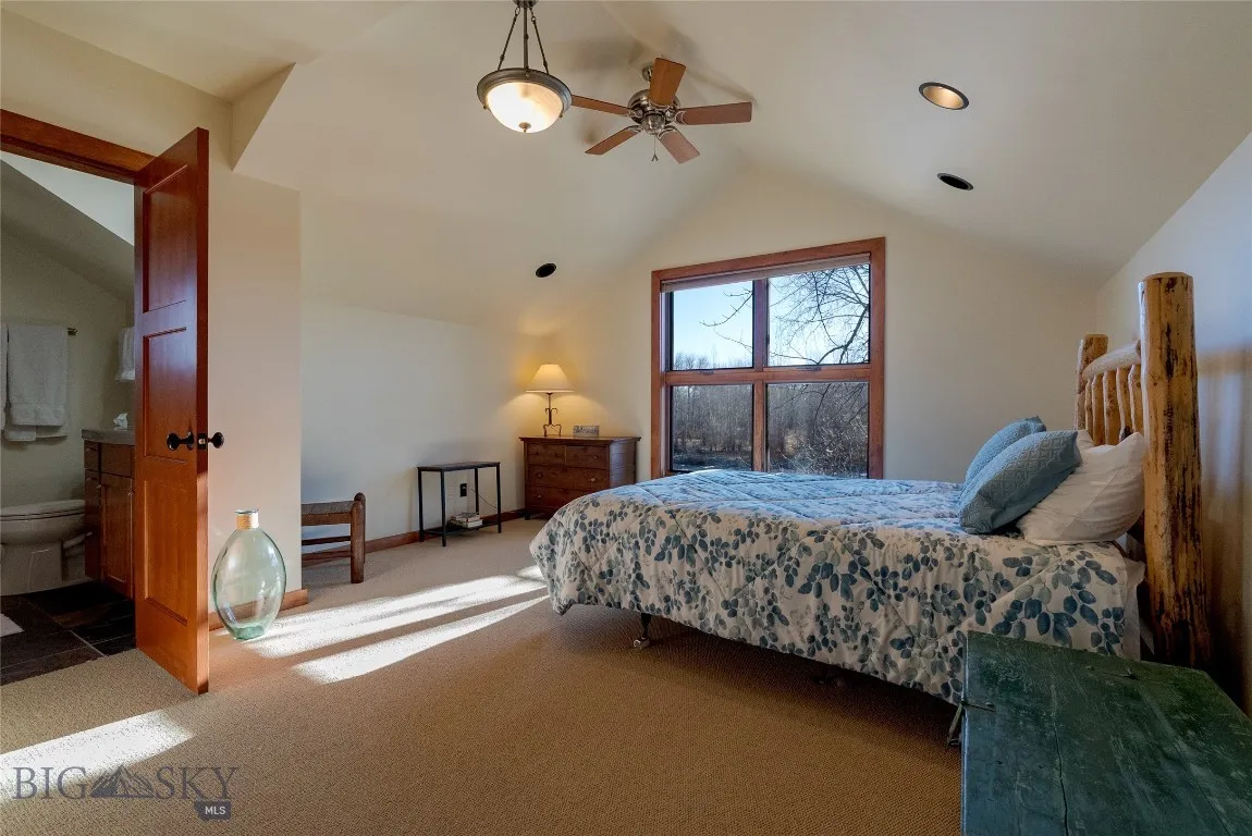 Upstairs bedroom river side