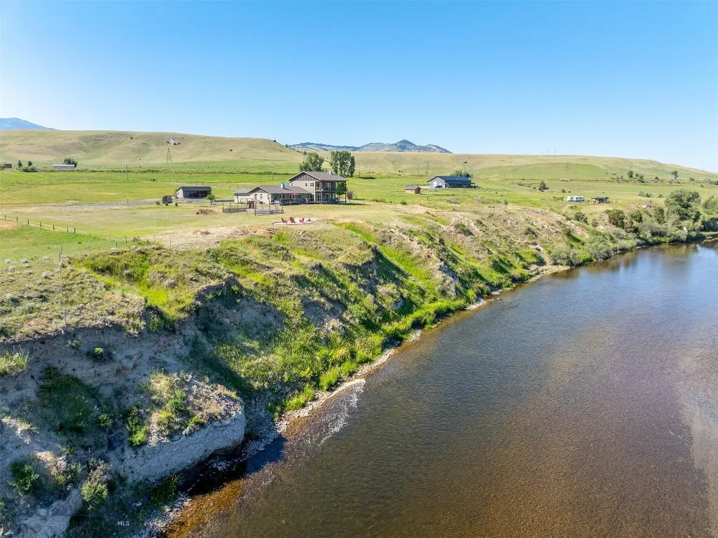 915 Point Of Rocks Road, Whitehall, Montana 59759, Whitehall, Montana 59759, 4 Bedrooms Bedrooms, ,4 BathroomsBathrooms,Residential,For Sale,915 Point Of Rocks Road, Whitehall, Montana 59759,0,409012