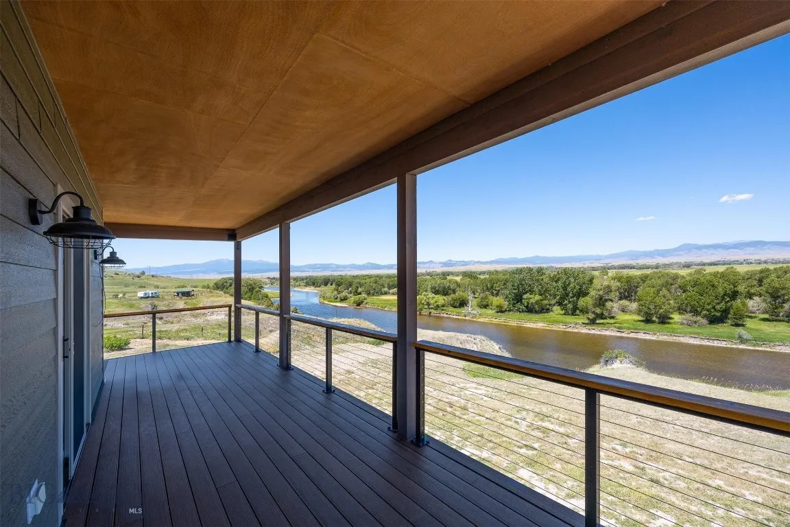 915 Point Of Rocks Road, Whitehall, Montana 59759, Whitehall, Montana 59759, 4 Bedrooms Bedrooms, ,4 BathroomsBathrooms,Residential,For Sale,915 Point Of Rocks Road, Whitehall, Montana 59759,0,409012