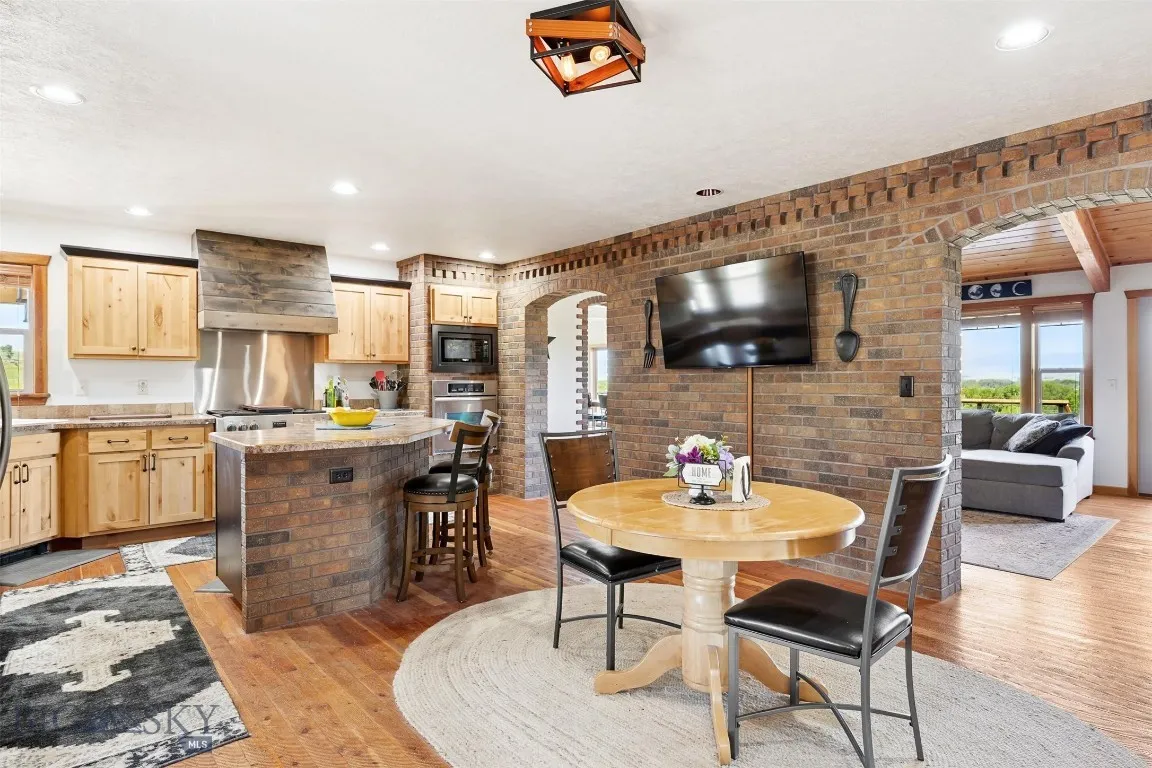 915 Point Of Rocks Road, Whitehall, Montana 59759, Whitehall, Montana 59759, 4 Bedrooms Bedrooms, ,4 BathroomsBathrooms,Residential,For Sale,915 Point Of Rocks Road, Whitehall, Montana 59759,0,409012