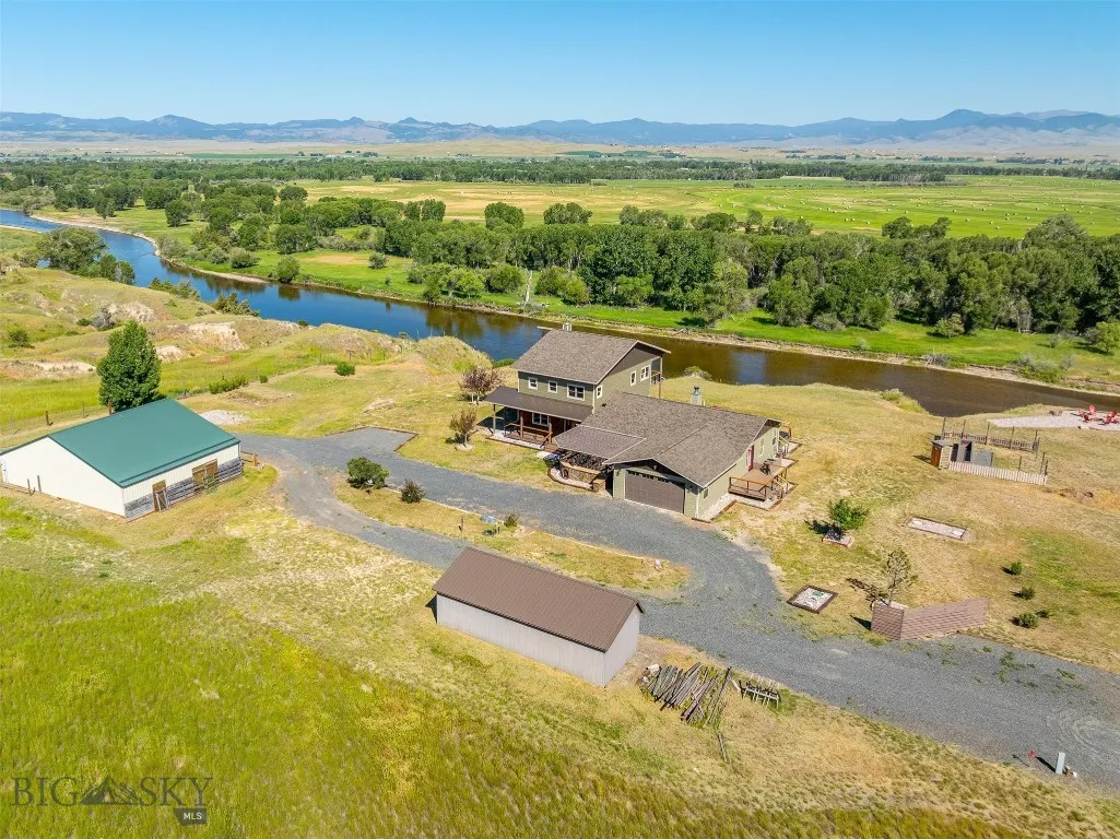 915 Point Of Rocks Road, Whitehall, Montana 59759, Whitehall, Montana 59759, 4 Bedrooms Bedrooms, ,4 BathroomsBathrooms,Residential,For Sale,915 Point Of Rocks Road, Whitehall, Montana 59759,0,409012