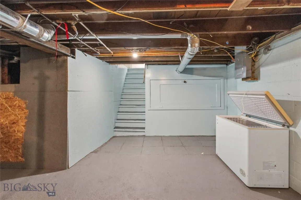 3206 Floral, Butte, Montana 59701, Butte, Montana 59701, 2 Bedrooms Bedrooms, ,1 BathroomBathrooms,Residential,For Sale,3206 Floral, Butte, Montana 59701,0,409171