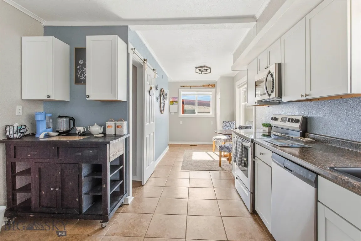 3206 Floral, Butte, Montana 59701, Butte, Montana 59701, 2 Bedrooms Bedrooms, ,1 BathroomBathrooms,Residential,For Sale,3206 Floral, Butte, Montana 59701,0,409171