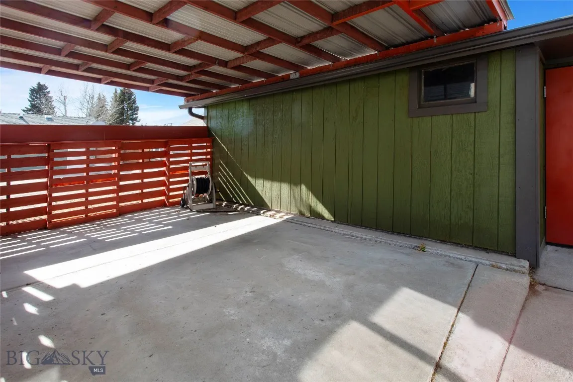3206 Floral, Butte, Montana 59701, Butte, Montana 59701, 2 Bedrooms Bedrooms, ,1 BathroomBathrooms,Residential,For Sale,3206 Floral, Butte, Montana 59701,0,409171