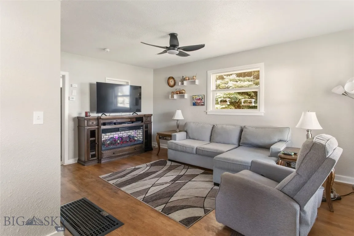 3206 Floral, Butte, Montana 59701, Butte, Montana 59701, 2 Bedrooms Bedrooms, ,1 BathroomBathrooms,Residential,For Sale,3206 Floral, Butte, Montana 59701,0,409171