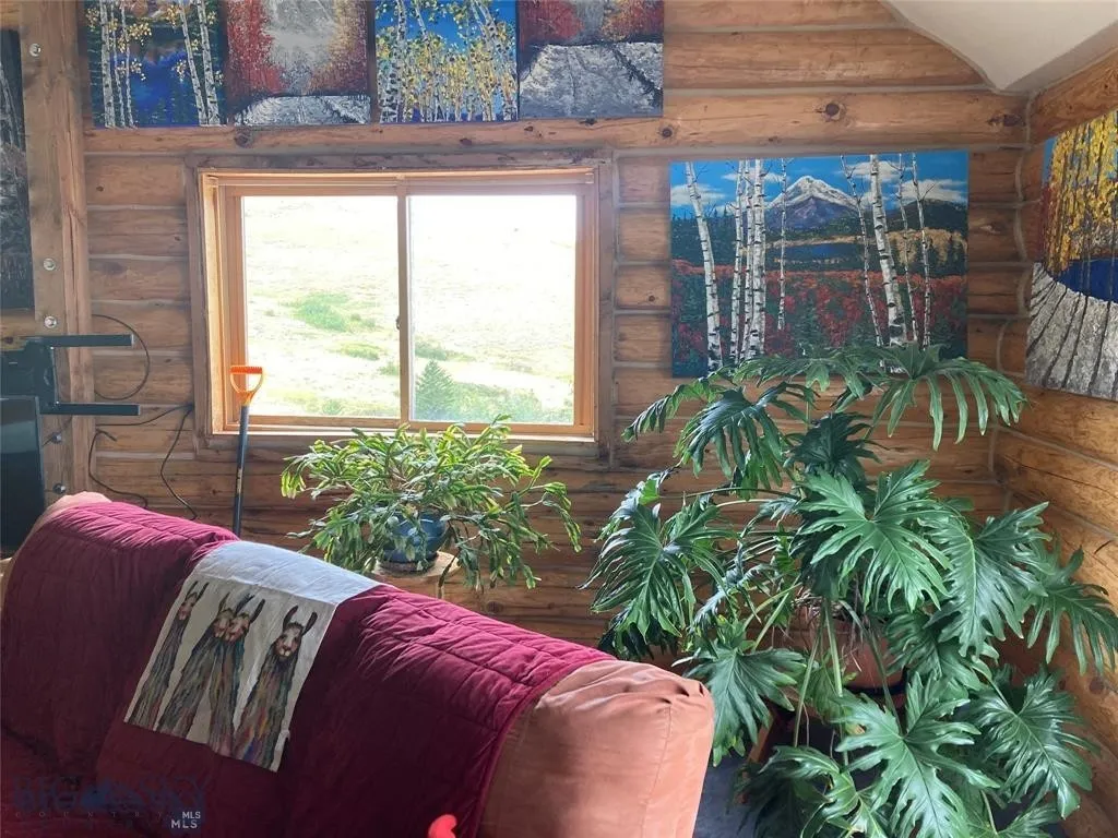 86 Pony Lane, Livingston, Montana 59047, Livingston, Montana 59047, 3 Bedrooms Bedrooms, ,2 BathroomsBathrooms,Residential,For Sale,86 Pony Lane, Livingston, Montana 59047,0,409165
