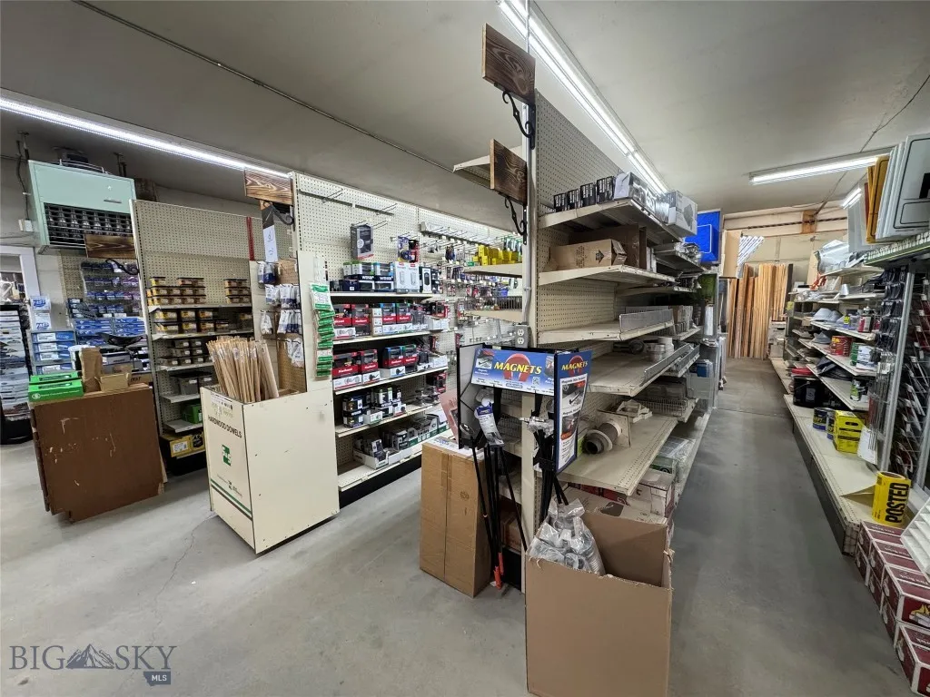 100 Milwaukee Avenue, Deer Lodge, Montana 59722, Deer Lodge, Montana 59722, ,Commercial Sale,For Sale,100 Milwaukee Avenue, Deer Lodge, Montana 59722,0,409189