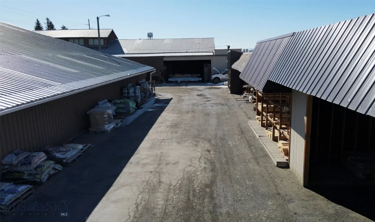 100 Milwaukee Avenue, Deer Lodge, Montana 59722, Deer Lodge, Montana 59722, ,Commercial Sale,For Sale,100 Milwaukee Avenue, Deer Lodge, Montana 59722,0,409189