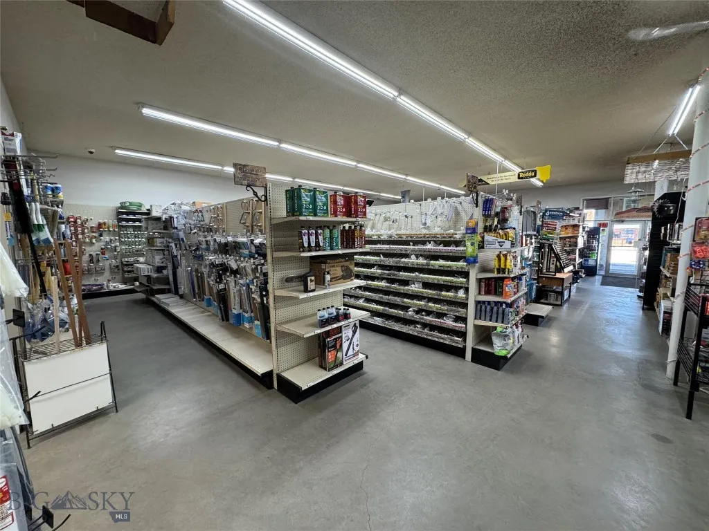 100 Milwaukee Avenue, Deer Lodge, Montana 59722, Deer Lodge, Montana 59722, ,Commercial Sale,For Sale,100 Milwaukee Avenue, Deer Lodge, Montana 59722,0,409189