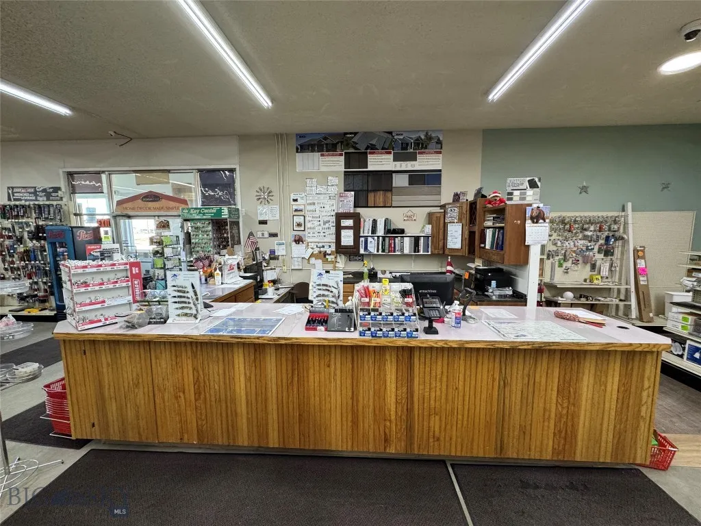 100 Milwaukee Avenue, Deer Lodge, Montana 59722, Deer Lodge, Montana 59722, ,Commercial Sale,For Sale,100 Milwaukee Avenue, Deer Lodge, Montana 59722,0,409189