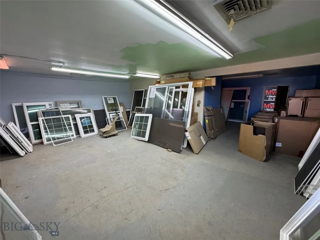 100 Milwaukee Avenue, Deer Lodge, Montana 59722, Deer Lodge, Montana 59722, ,Commercial Sale,For Sale,100 Milwaukee Avenue, Deer Lodge, Montana 59722,0,409189