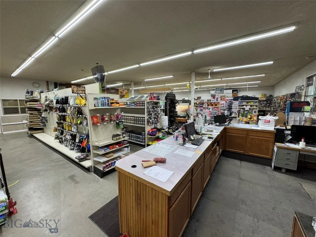 100 Milwaukee Avenue, Deer Lodge, Montana 59722, Deer Lodge, Montana 59722, ,Commercial Sale,For Sale,100 Milwaukee Avenue, Deer Lodge, Montana 59722,0,409189
