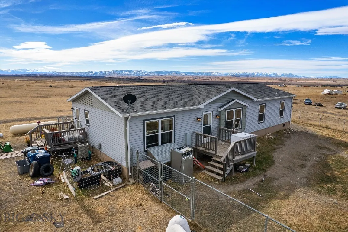 56 Spannering, Big Timber, Montana 59011, Big Timber, Montana 59011, 4 Bedrooms Bedrooms, ,2 BathroomsBathrooms,Residential,For Sale,56 Spannering, Big Timber, Montana 59011,0,409195