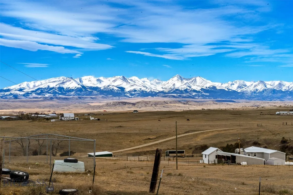 56 Spannering, Big Timber, Montana 59011, Big Timber, Montana 59011, 4 Bedrooms Bedrooms, ,2 BathroomsBathrooms,Residential,For Sale,56 Spannering, Big Timber, Montana 59011,0,409195