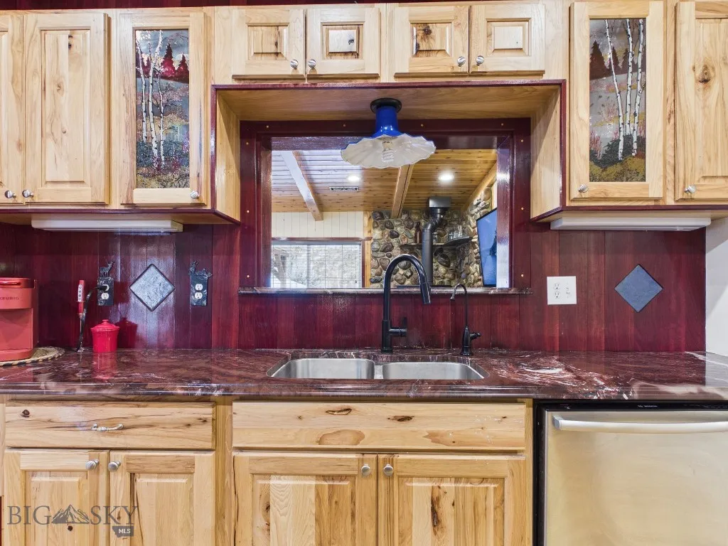 4964 Us Highway 89 S, Livingston, Montana 59047, Livingston, Montana 59047, 3 Bedrooms Bedrooms, ,1 BathroomBathrooms,Residential,For Sale,4964 Us Highway 89 S, Livingston, Montana 59047,0,409190