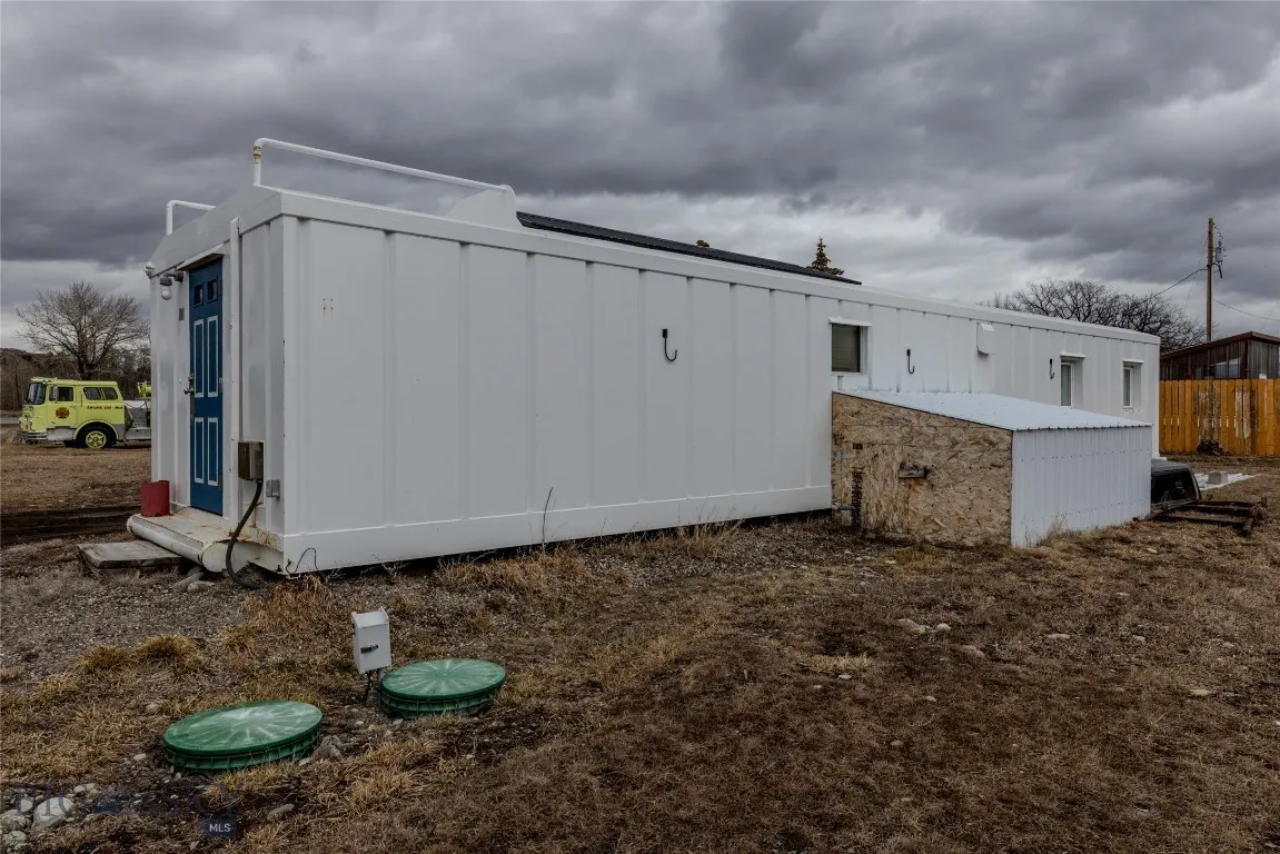 510 Miles Avenue, Clyde Park, Montana 59018, Clyde Park, Montana 59018, ,Commercial Sale,For Sale,510 Miles Avenue, Clyde Park, Montana 59018,0,409023