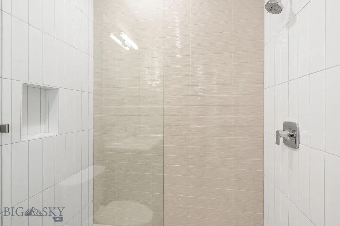 123 Creekbank Loop, Bozeman, Montana 59718, Bozeman, Montana 59718, 5 Bedrooms Bedrooms, ,2 BathroomsBathrooms,Residential,For Sale,123 Creekbank Loop, Bozeman, Montana 59718,0,409185