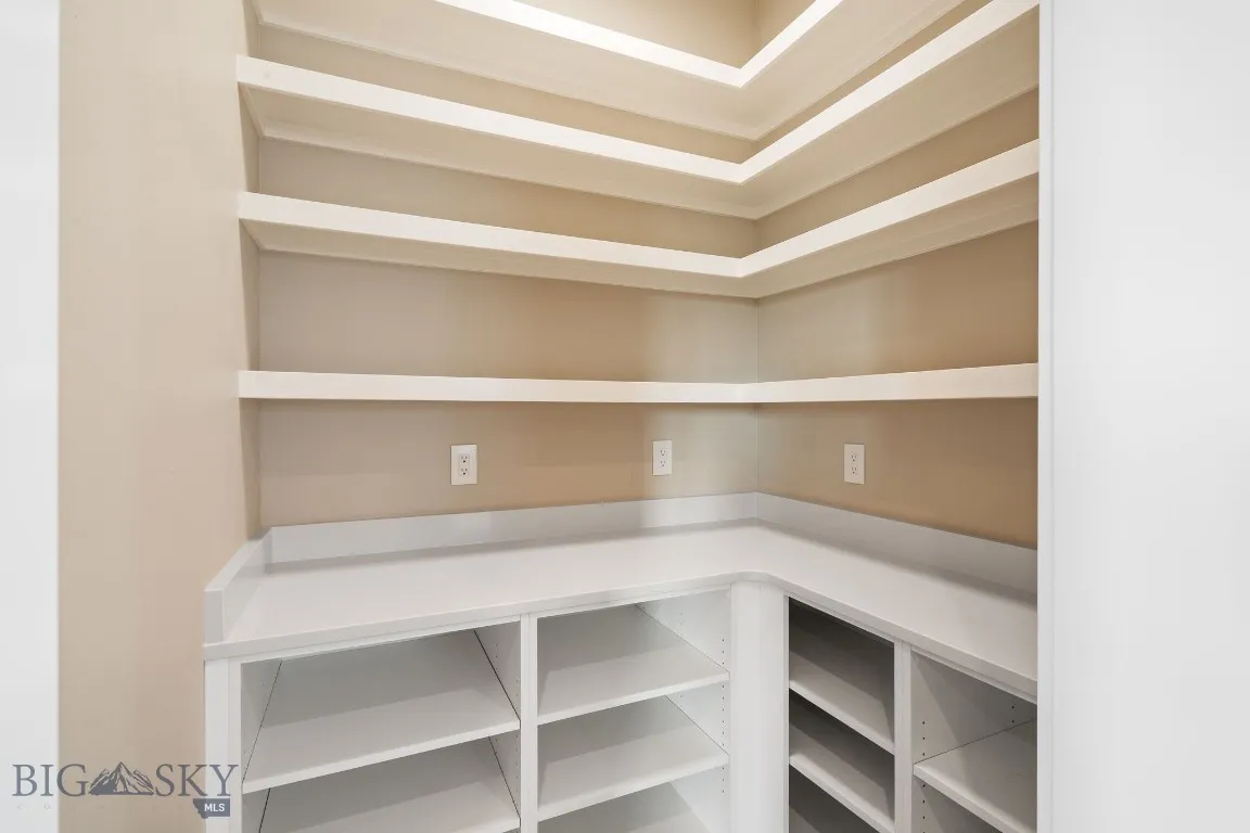 123 Creekbank Loop, Bozeman, Montana 59718, Bozeman, Montana 59718, 5 Bedrooms Bedrooms, ,2 BathroomsBathrooms,Residential,For Sale,123 Creekbank Loop, Bozeman, Montana 59718,0,409185