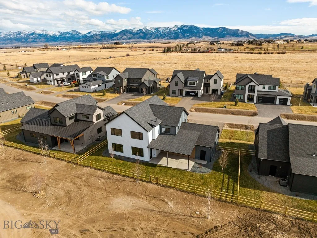 141 Creekbank Loop, Bozeman, Montana 59718, Bozeman, Montana 59718, 4 Bedrooms Bedrooms, ,3 BathroomsBathrooms,Residential,For Sale,141 Creekbank Loop, Bozeman, Montana 59718,0,409186