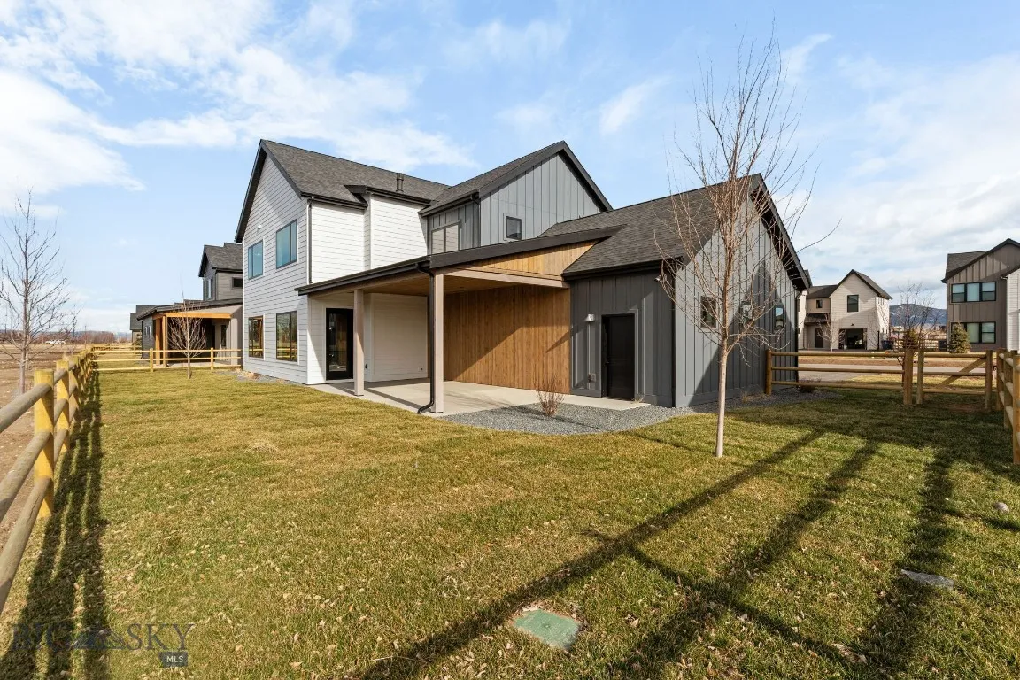 141 Creekbank Loop, Bozeman, Montana 59718, Bozeman, Montana 59718, 4 Bedrooms Bedrooms, ,3 BathroomsBathrooms,Residential,For Sale,141 Creekbank Loop, Bozeman, Montana 59718,0,409186