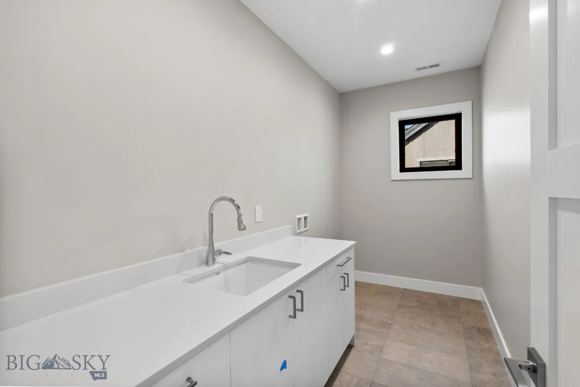 141 Creekbank Loop, Bozeman, Montana 59718, Bozeman, Montana 59718, 4 Bedrooms Bedrooms, ,3 BathroomsBathrooms,Residential,For Sale,141 Creekbank Loop, Bozeman, Montana 59718,0,409186