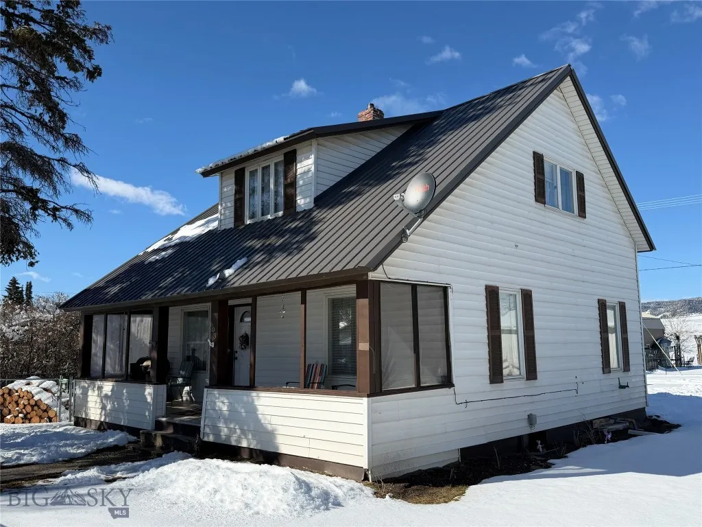 603 Washington Street, White Sulphur Springs, Mont, White Sulphur Springs, Montana 59645, 3 Bedrooms Bedrooms, ,1 BathroomBathrooms,Residential,For Sale,603 Washington Street, White Sulphur Springs, Mont,0,409205