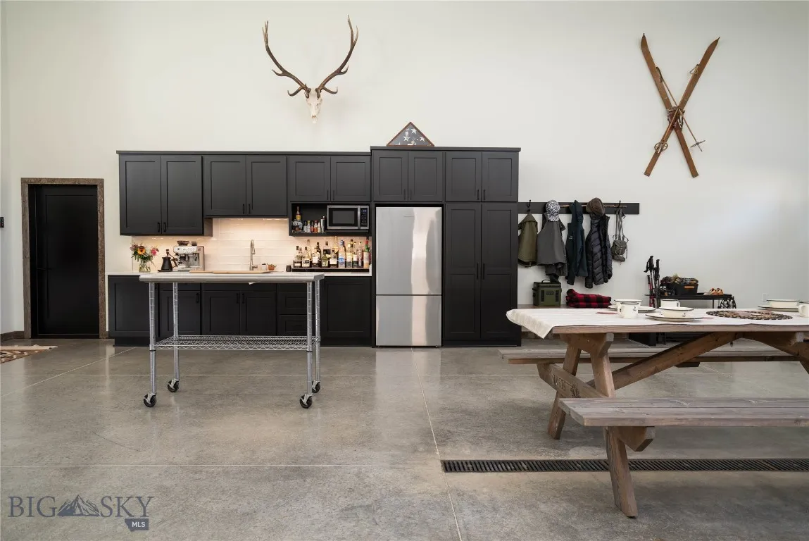 182 Elk Ridge Road, Livingston, Montana 59047, Livingston, Montana 59047, 2 Bedrooms Bedrooms, ,1 BathroomBathrooms,Residential,For Sale,182 Elk Ridge Road, Livingston, Montana 59047,0,408873