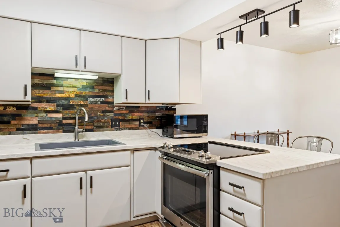 2200 W Dickerson Street 76, Bozeman, Montana 59718, Bozeman, Montana 59718, 2 Bedrooms Bedrooms, ,1 BathroomBathrooms,Residential,For Sale,2200 W Dickerson Street 76, Bozeman, Montana 59718,0,409150
