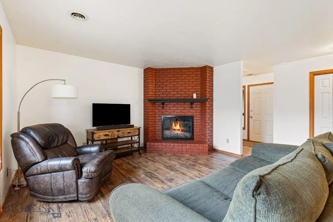 2200 W Dickerson Street 76, Bozeman, Montana 59718, Bozeman, Montana 59718, 2 Bedrooms Bedrooms, ,1 BathroomBathrooms,Residential,For Sale,2200 W Dickerson Street 76, Bozeman, Montana 59718,0,409150