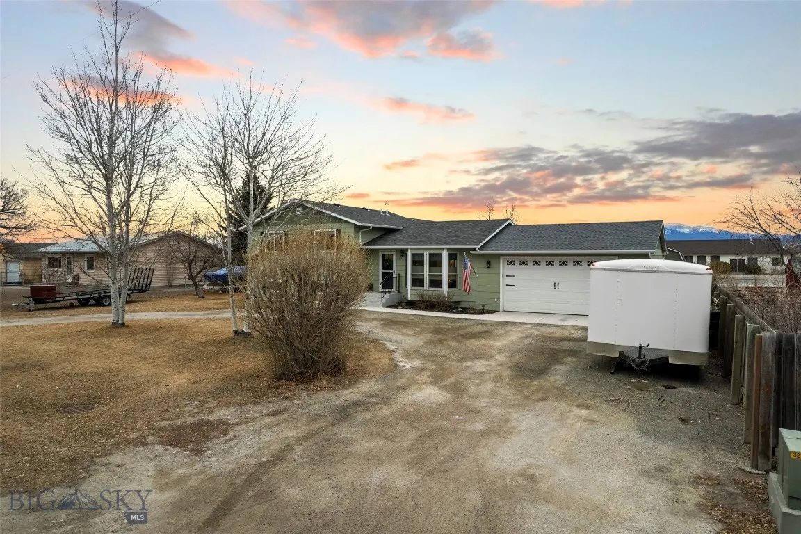 313 S Harrison Avenue, Townsend, Montana 59644, Townsend, Montana 59644, 4 Bedrooms Bedrooms, ,2 BathroomsBathrooms,Residential,For Sale,313 S Harrison Avenue, Townsend, Montana 59644,0,409174