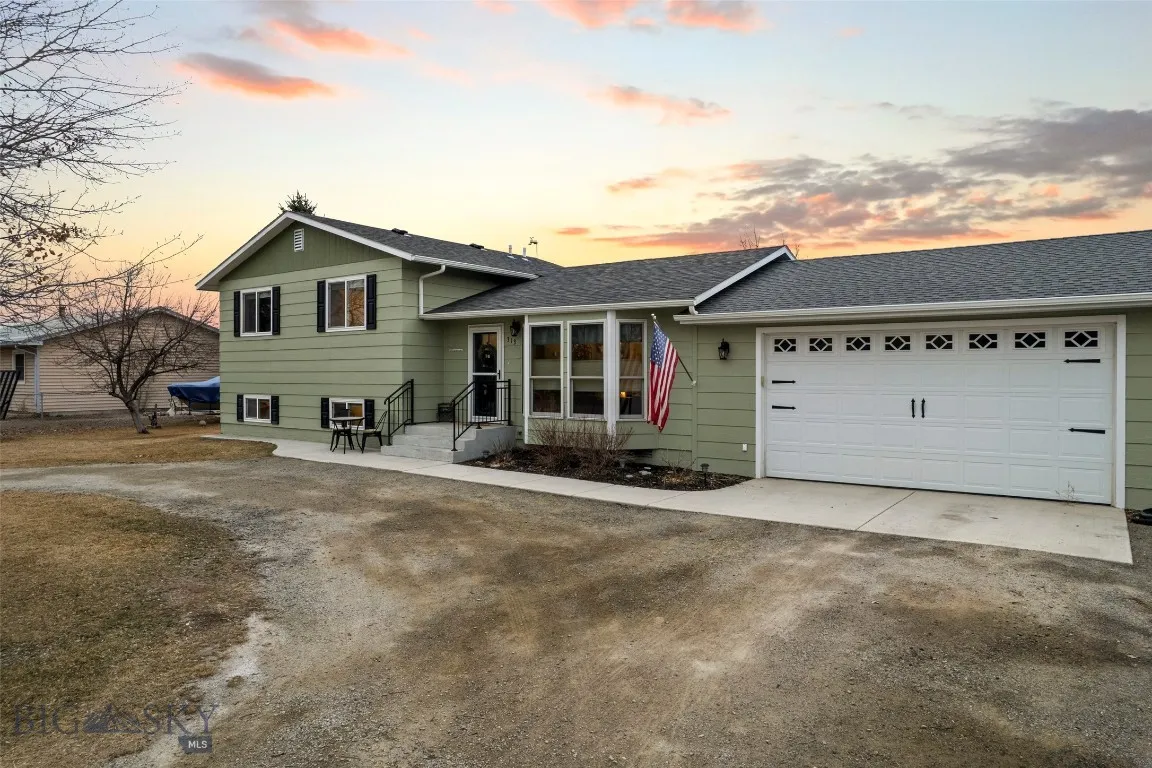 313 S Harrison Avenue, Townsend, Montana 59644, Townsend, Montana 59644, 4 Bedrooms Bedrooms, ,2 BathroomsBathrooms,Residential,For Sale,313 S Harrison Avenue, Townsend, Montana 59644,0,409174