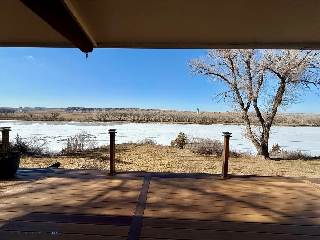 2 Fairgrounds Road, Glendive, Montana 59330, Glendive, Montana 59330, 3 Bedrooms Bedrooms, ,2 BathroomsBathrooms,Residential,For Sale,2 Fairgrounds Road, Glendive, Montana 59330,0,409049
