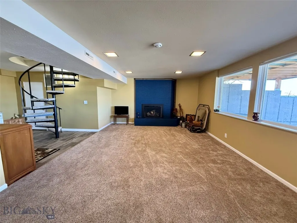 2 Fairgrounds Road, Glendive, Montana 59330, Glendive, Montana 59330, 3 Bedrooms Bedrooms, ,2 BathroomsBathrooms,Residential,For Sale,2 Fairgrounds Road, Glendive, Montana 59330,0,409049