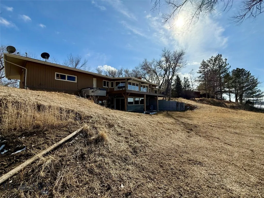 2 Fairgrounds Road, Glendive, Montana 59330, Glendive, Montana 59330, 3 Bedrooms Bedrooms, ,2 BathroomsBathrooms,Residential,For Sale,2 Fairgrounds Road, Glendive, Montana 59330,0,409049